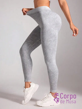 Legging Cintura Alta Efeito Modelador Estilo Fitness Legging Cintura Alta Efeito Modelador Estilo Fitness