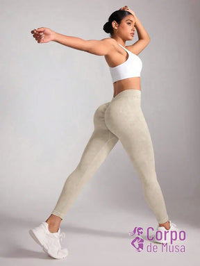 Legging Cintura Alta Efeito Modelador Estilo Fitness Legging Cintura Alta Efeito Modelador Estilo Fitness