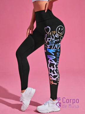 Legging Cintura Alta Estampa Urbana Estilo Fitness Legging Cintura Alta Estampa Urbana Estilo Fitness