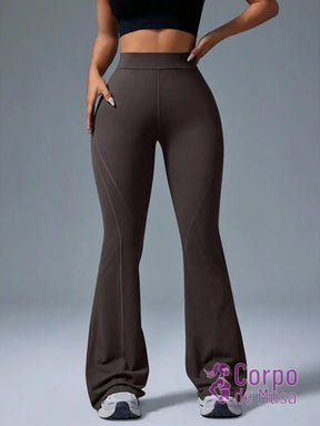 Legging Flare Cintura Alta Estrutura Modeladora Fitness Legging Flare Cintura Alta Estrutura Modeladora Fitness