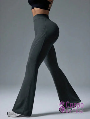 Legging Flare Cintura Alta Estrutura Modeladora Fitness Legging Flare Cintura Alta Estrutura Modeladora Fitness