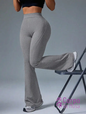 Legging Flare Cintura Alta Estrutura Modeladora Fitness Cinza Claro / PP Legging Flare Cintura Alta Estrutura