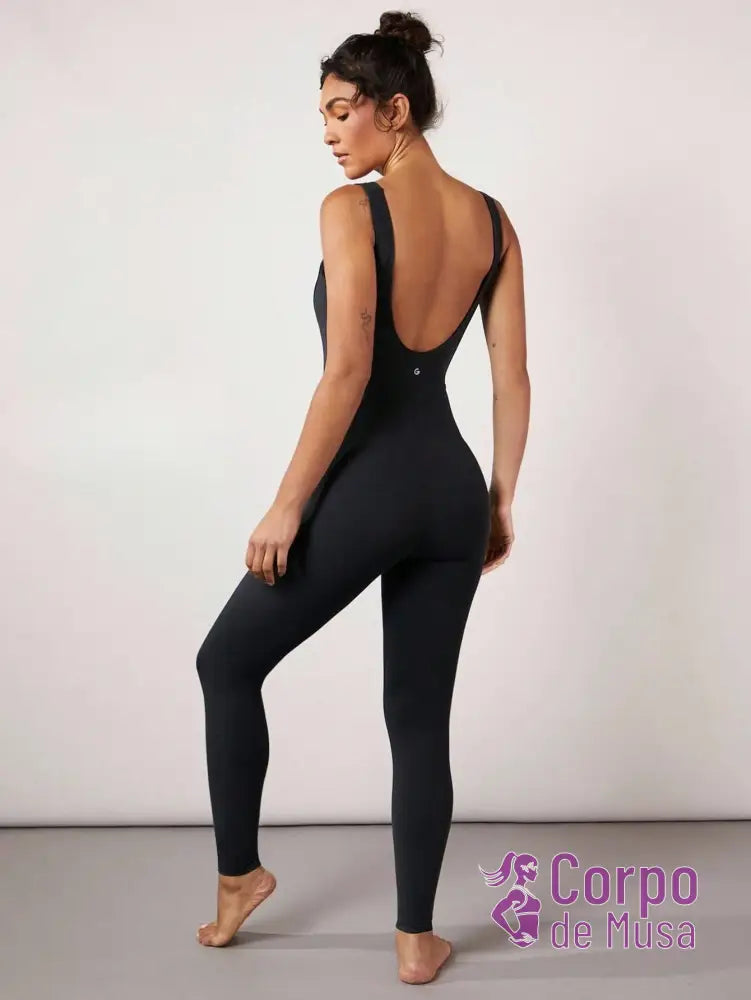 Macacão Alça Média Recorte Modelador Costas Profundas Macacão Alça Média Recorte Modelador Costas Profundas