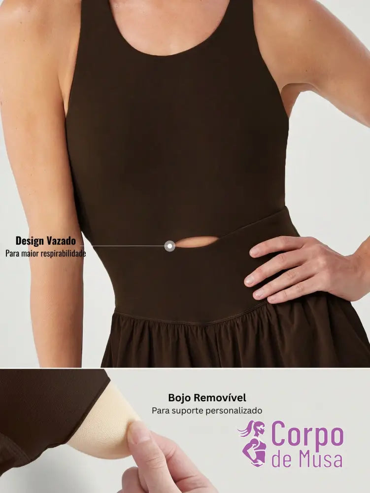 Macacão Shorts Integrado Recorte Frontal Estilo Athleisure Macacão Shorts Integrado Recorte Frontal Estilo Athleisure