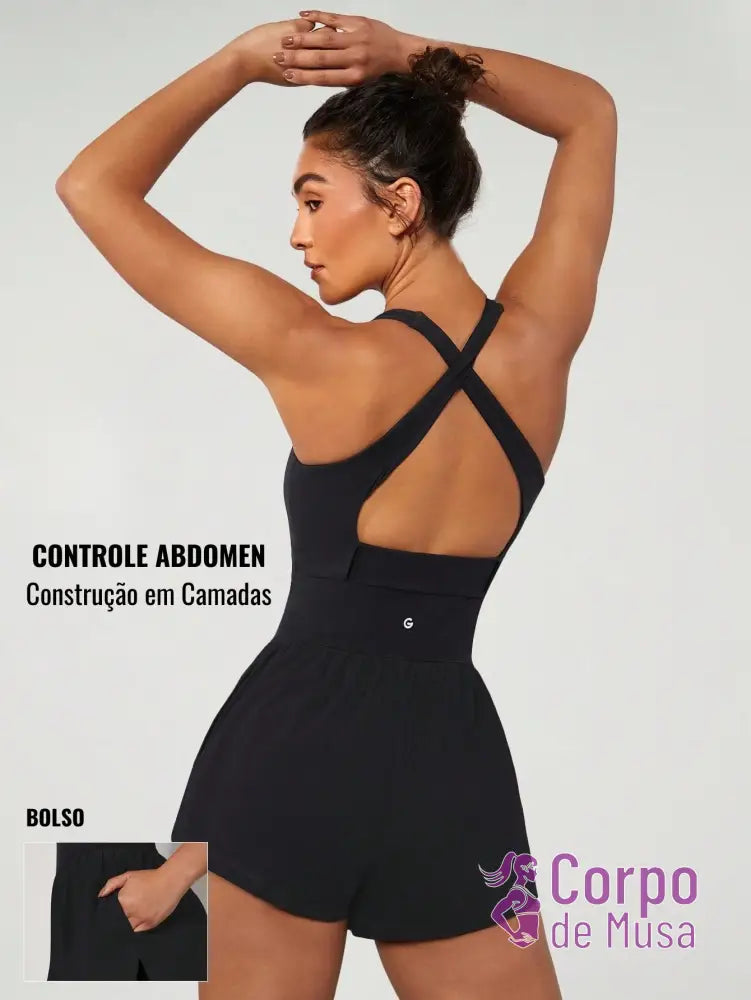 Macacão Shorts Integrado Recorte Frontal Estilo Athleisure Preto / PP Macacão Shorts Integrado Recorte Frontal Estilo