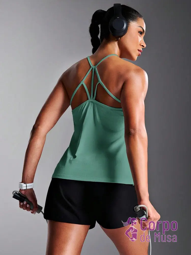 Regata Alças Finas Com Costas Detalhadas Estilo Treino Regata Alças Finas Com Costas Detalhadas Estilo Treino