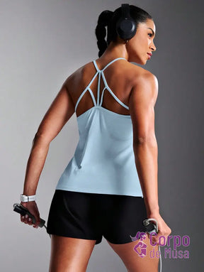 Regata Alças Finas Com Costas Detalhadas Estilo Treino Regata Alças Finas Com Costas Detalhadas Estilo Treino