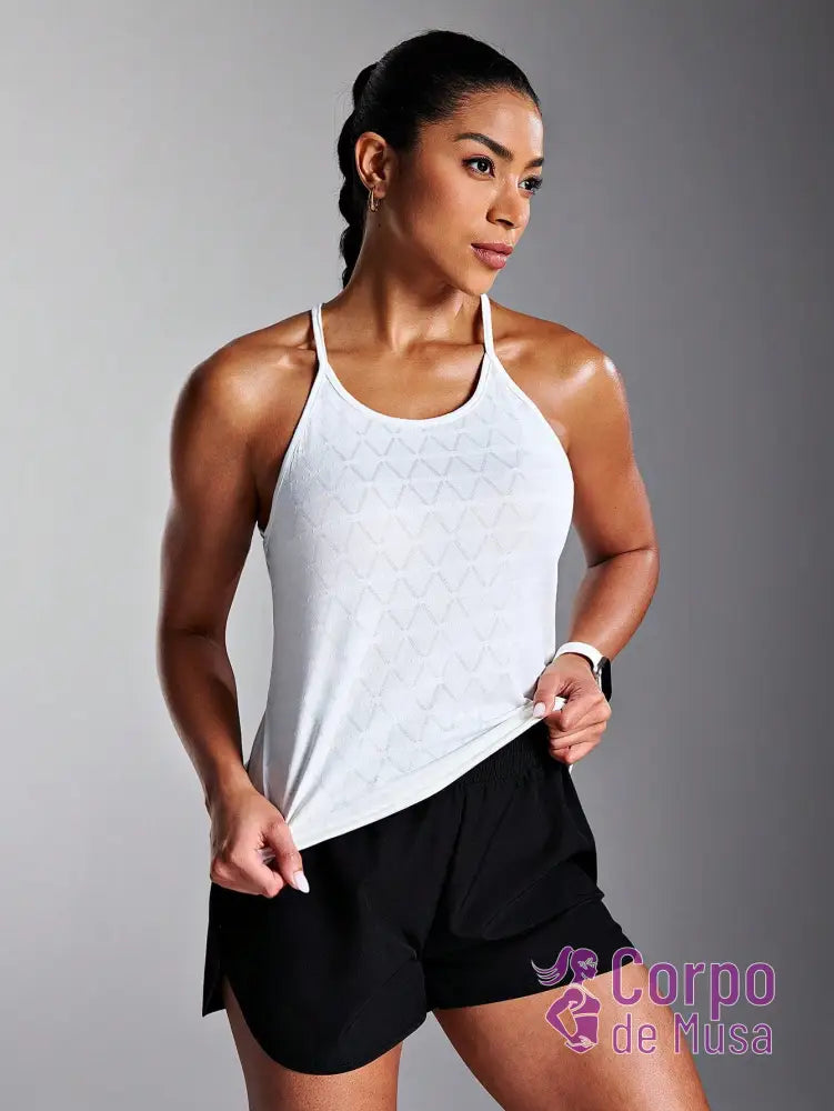 Regata Alças Finas Com Costas Detalhadas Estilo Treino Regata Alças Finas Com Costas Detalhadas Estilo Treino