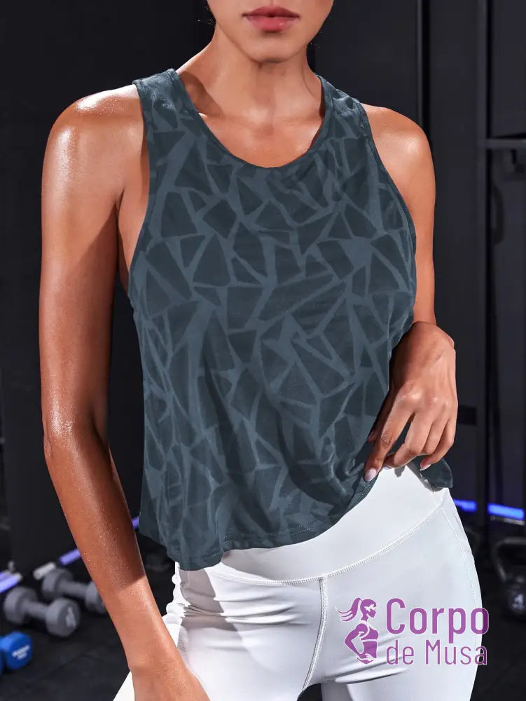 Regata Cavada Com Costas Cruzadas Estilo Treino Regata Cavada Com Costas Cruzadas Estilo Treino