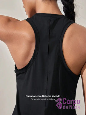 Regata Cavada Com Costas Sobrepostas Estilo Treino Regata Cavada Com Costas Sobrepostas Estilo Treino