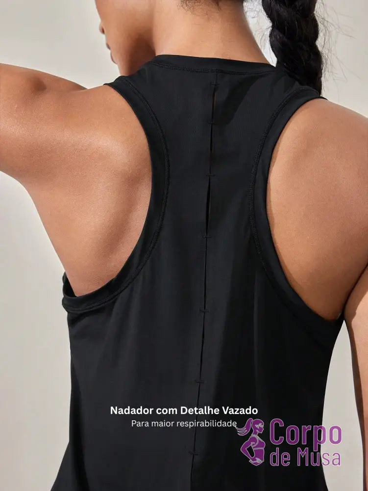 Regata Cavada Com Costas Sobrepostas Estilo Treino Regata Cavada Com Costas Sobrepostas Estilo Treino