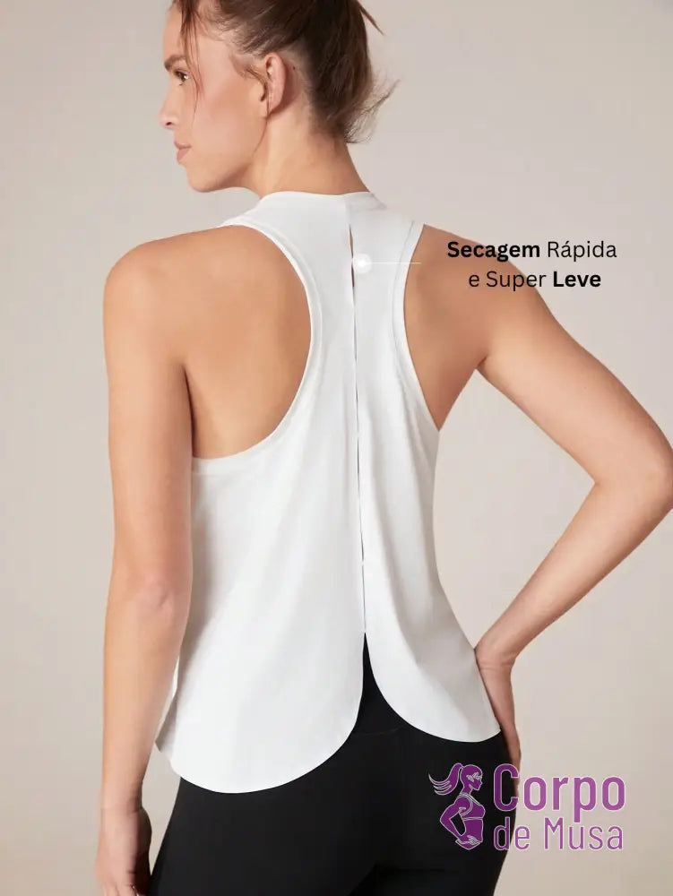 Regata Cavada Com Costas Sobrepostas Estilo Treino Branco / PP Regata Cavada Com Costas Sobrepostas Estilo Treino