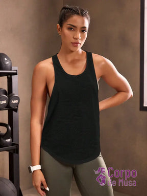 Regata Cavada Com Costas Vazadas Estilo Treino Regata Cavada Com Costas Vazadas Estilo Treino