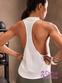 Regata Cavada Com Costas Vazadas Estilo Treino Branco / PP Regata Cavada Com Costas Vazadas Estilo Treino