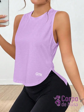 Regata Cavada Com Laterais Vazadas Estilo Treino Regata Cavada Com Laterais Vazadas Estilo Treino