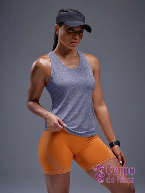 Regata Nadador Com Detalhe Ventilado Estilo Treino Regata Nadador Com Detalhe Ventilado Estilo Treino