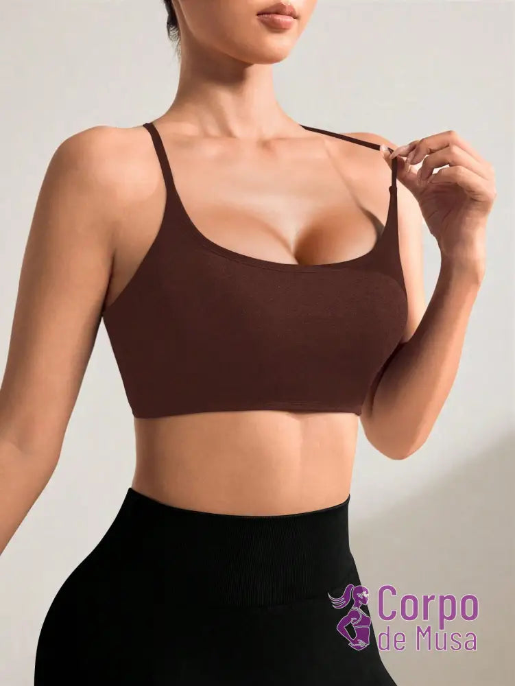 Top Alça Fina Com Costas Vazadas Assimétricas Estilo Training Top Alça Fina Com Costas Vazadas Assimétricas Estilo