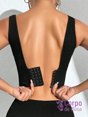 Top Canelado Decote Profundo Alta Sustentação Estilo Training Top Canelado Decote Profundo Alta Sustentação Estilo