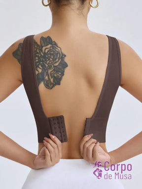 Top Canelado Decote Profundo Alta Sustentação Estilo Training Top Canelado Decote Profundo Alta Sustentação Estilo