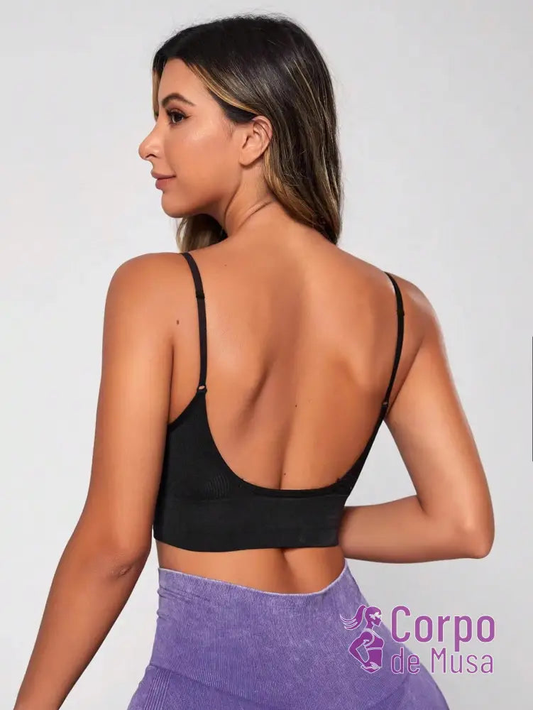 Top Fitness Alças Finas Com Decote Suave Estilo Clean Top Fitness Alças Finas Com Decote Suave Estilo Clean