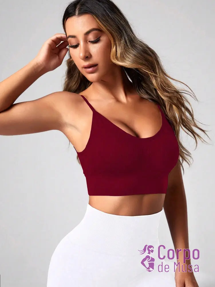 Top Fitness Alças Finas Com Decote Suave Estilo Clean Top Fitness Alças Finas Com Decote Suave Estilo Clean