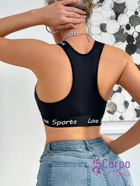Top Fitness Sustentação Alta Com Recorte Frontal Top Fitness Sustentação Alta Com Recorte Frontal